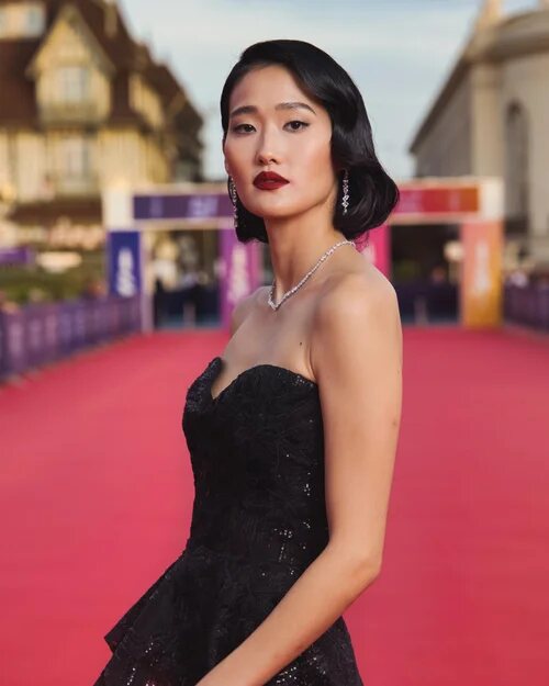 bogarni-makeup-hair-artists-paris-sleek-bob-evening-glam