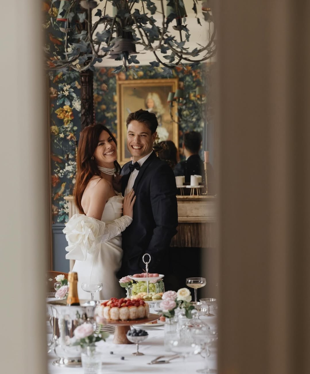 bridal-hairstylist-and-makeup-artist