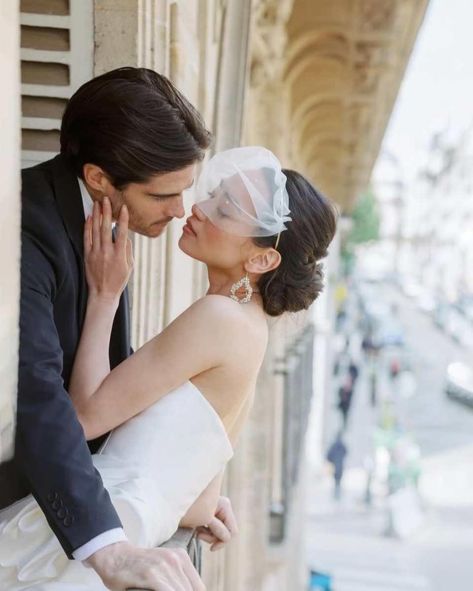 bridal-updo-france-bogarni-wedding