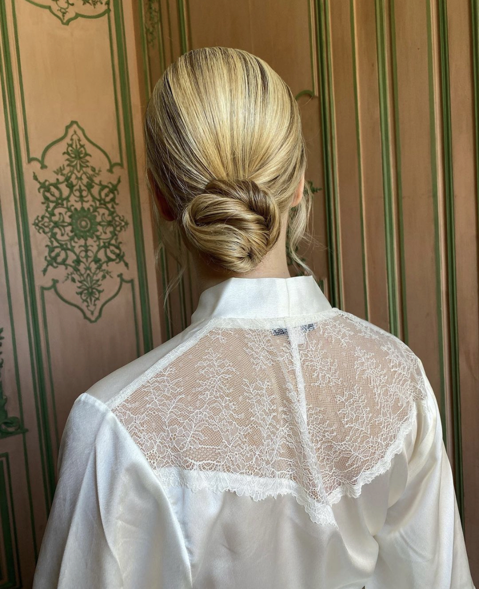 bridal-updo-in-paris-bogarni