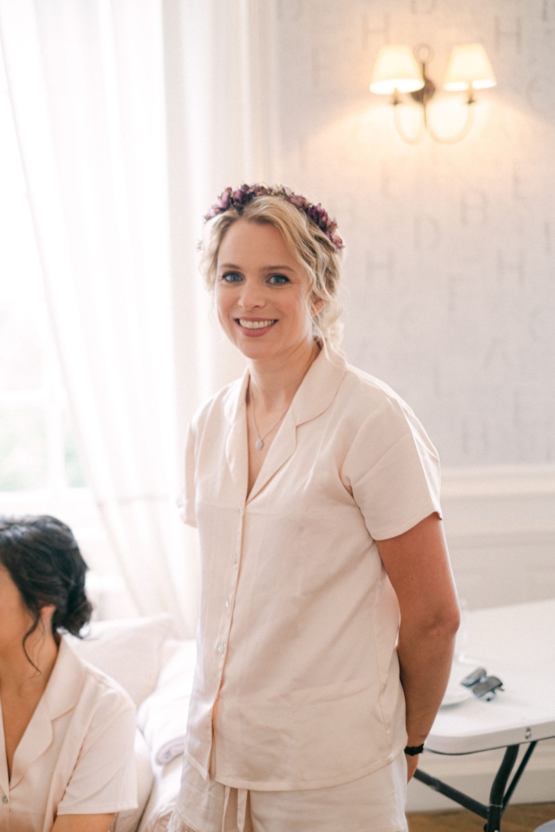 bridesmaids-hairstyle-makeup-bogarni