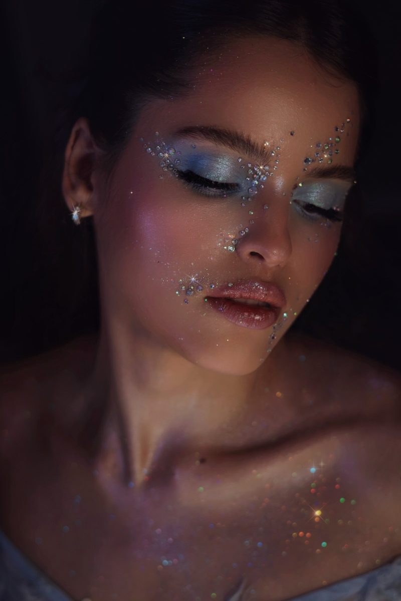 creative-rhinestone-makeup-artist-paris-tatiana-medved