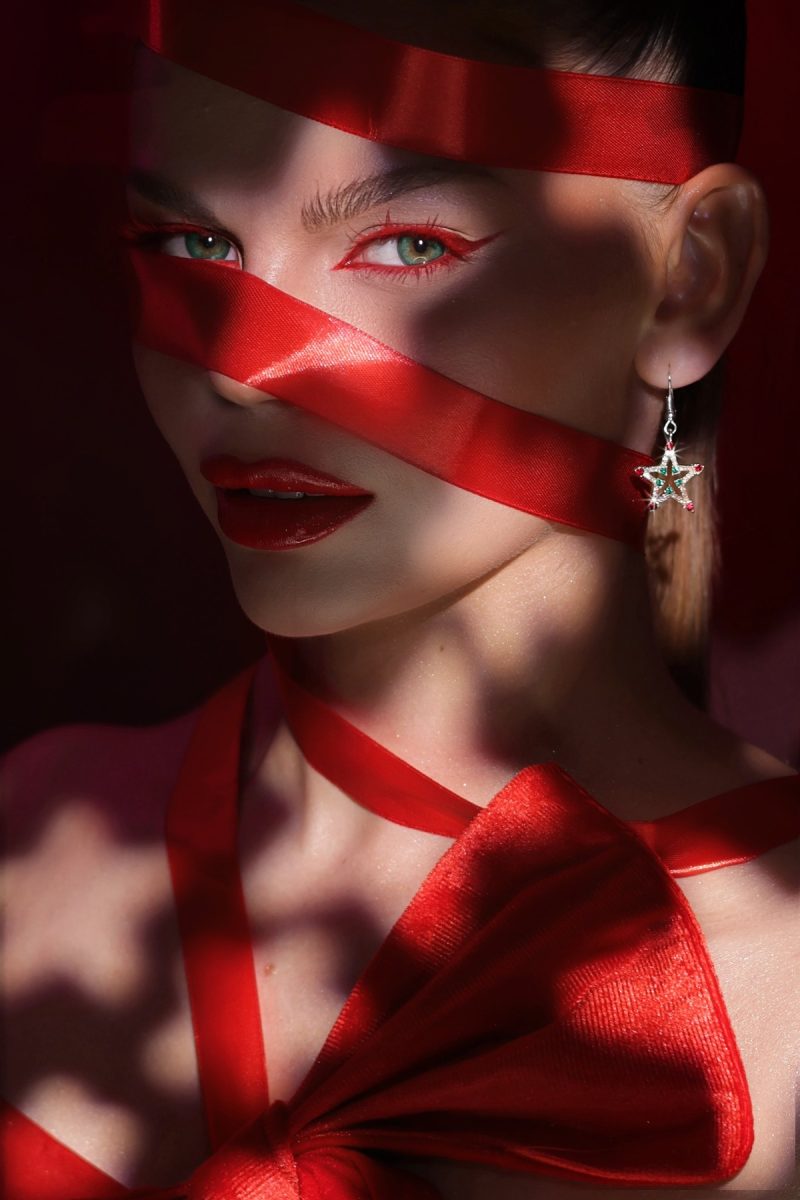 editorial-red-ribbon-makeup-paris-tatiana-medved