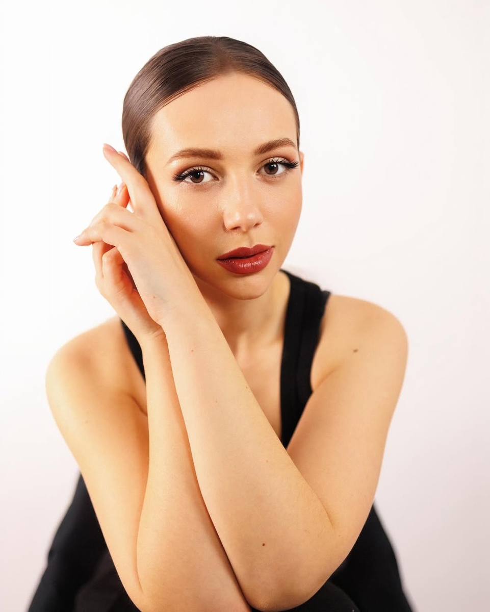 evening-makeup-and-hairstyle-bogarni