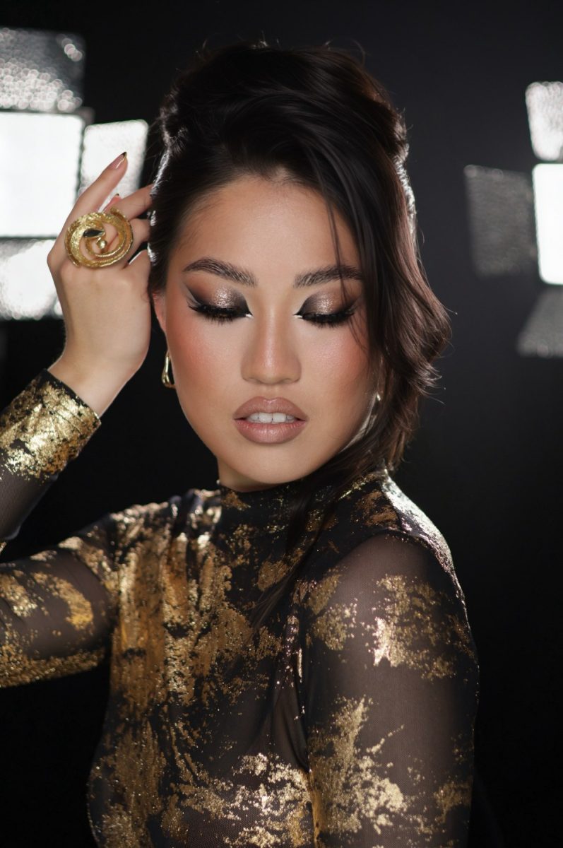glam-smokey-eye-makeup-updo-paris-tatiana-medved