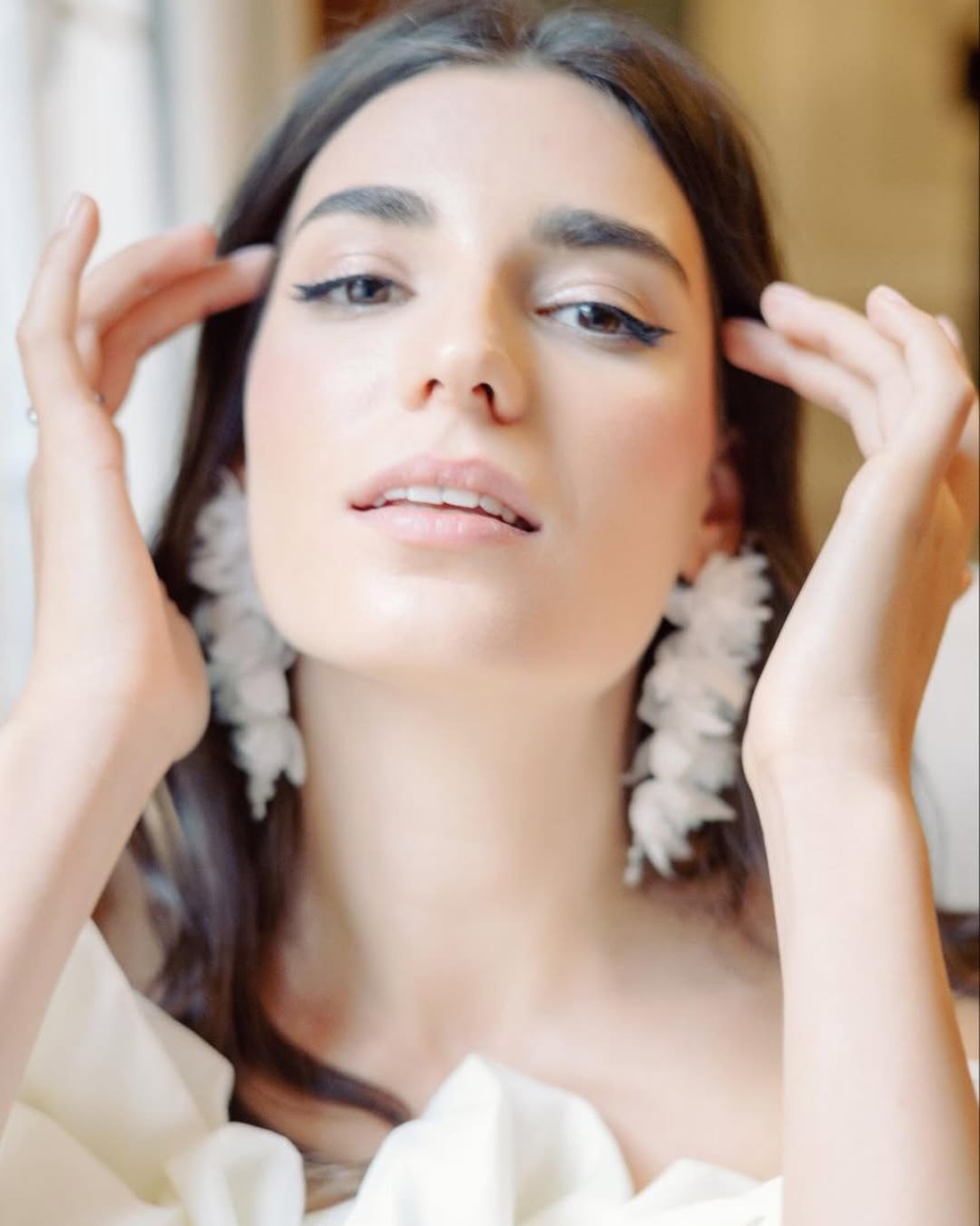 natural-bridal-makeup-in-paris-bogarni