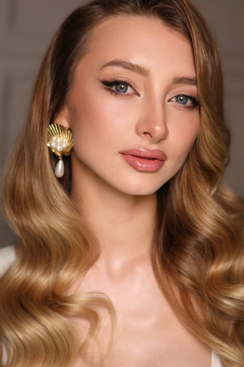 natural-glam-makeup-hollywood-waves-paris-tatiana-medved