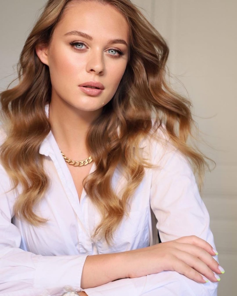natural-makeup-and-hairstyle-in-paris-bogarni