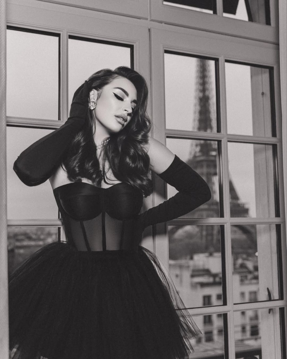 professional-makeup-for-photoshoot-paris