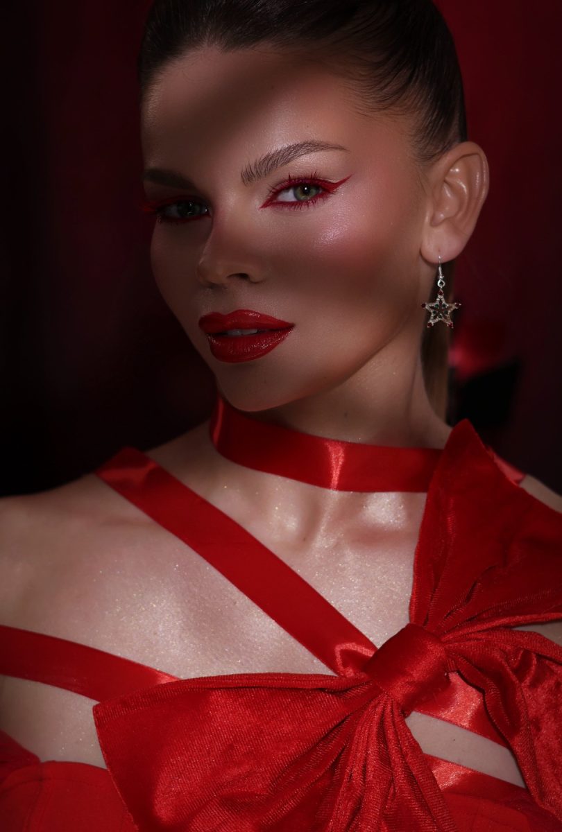 red-glam-makeup-portrait-paris-tatiana-medved