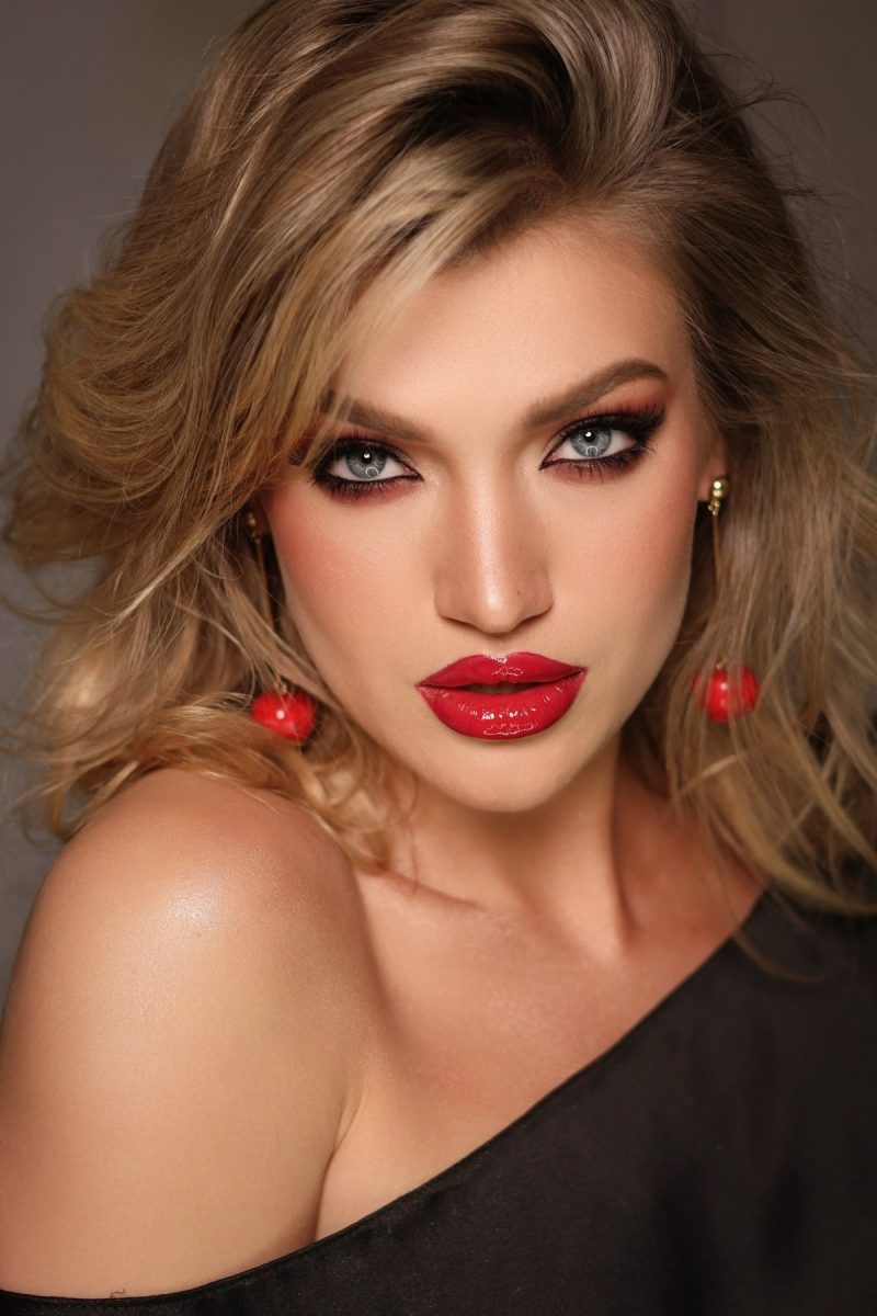 soft-glam-makeup-updo-paris-tatiana-medved